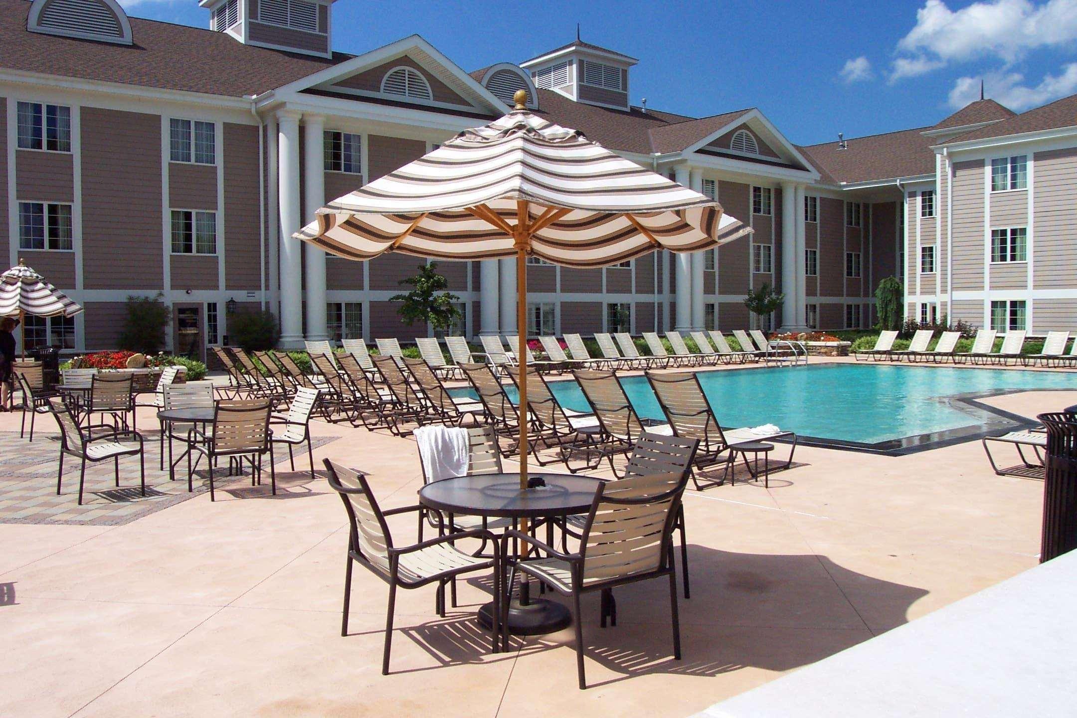The Bertram Inn & Conf Ctr Trademark Collection By Wyndham Aurora Exterior photo
